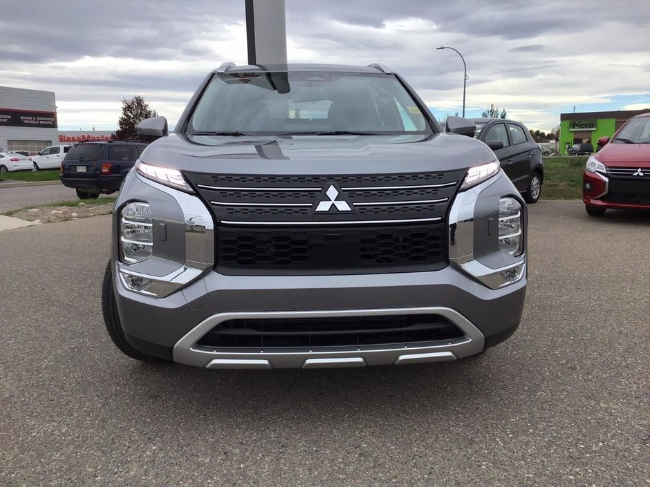 2024 Mitsubishi OUTLANDER PHEV LE 24T604184 Lethbridge Mitsubishi