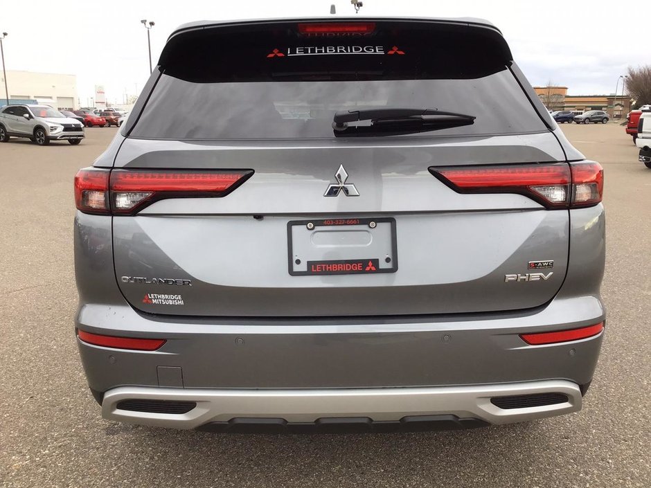 2024 Mitsubishi OUTLANDER PHEV LE 24T604184 Lethbridge Mitsubishi