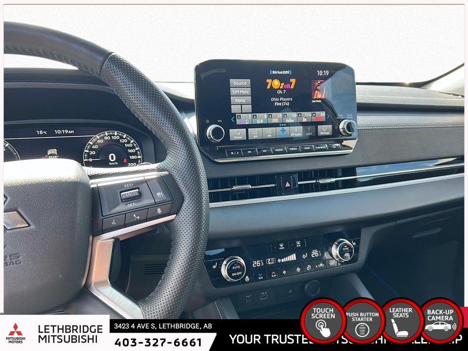 2024 Mitsubishi OUTLANDER PHEV-13