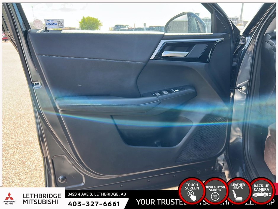 2024 Mitsubishi OUTLANDER PHEV-10