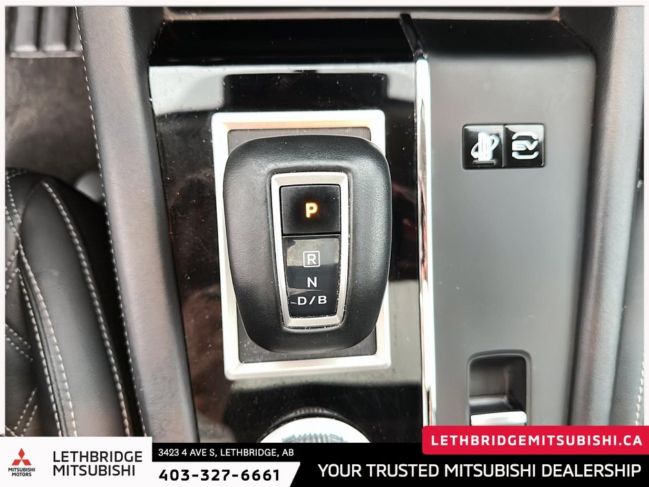 2024 Mitsubishi Outlander Plug-In Hybrid SEL-14