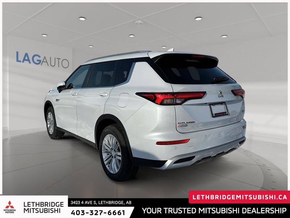 2025 Mitsubishi OUTLANDER PHEV LE S-AWC-3