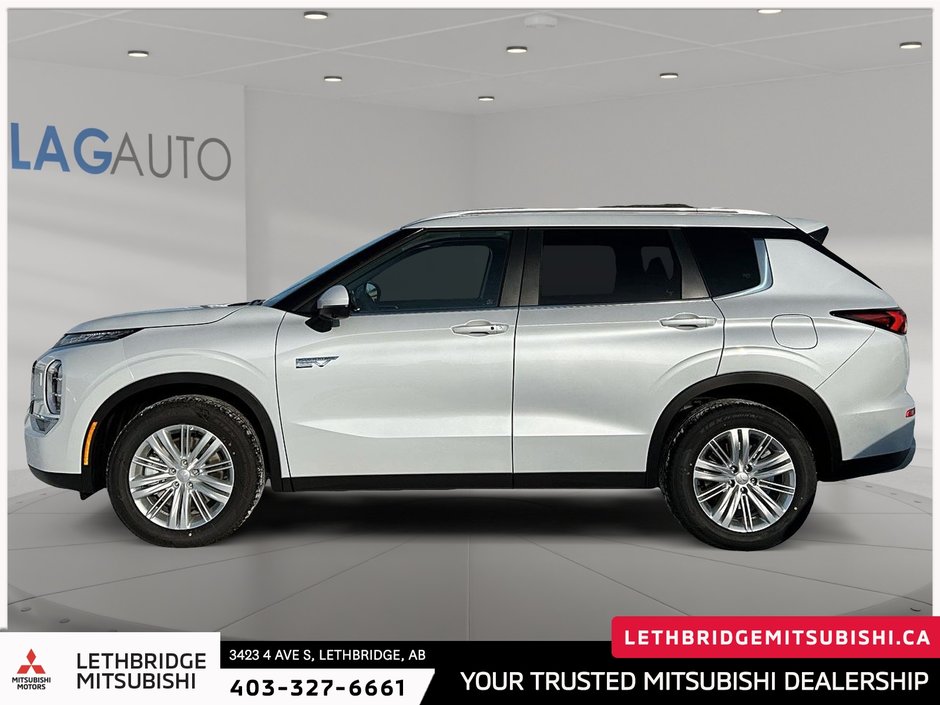 2025 Mitsubishi OUTLANDER PHEV LE S-AWC-4