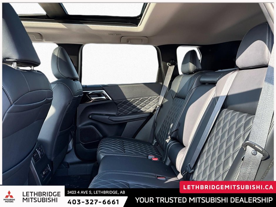 2025 Mitsubishi OUTLANDER PHEV SEL S-AWC-9