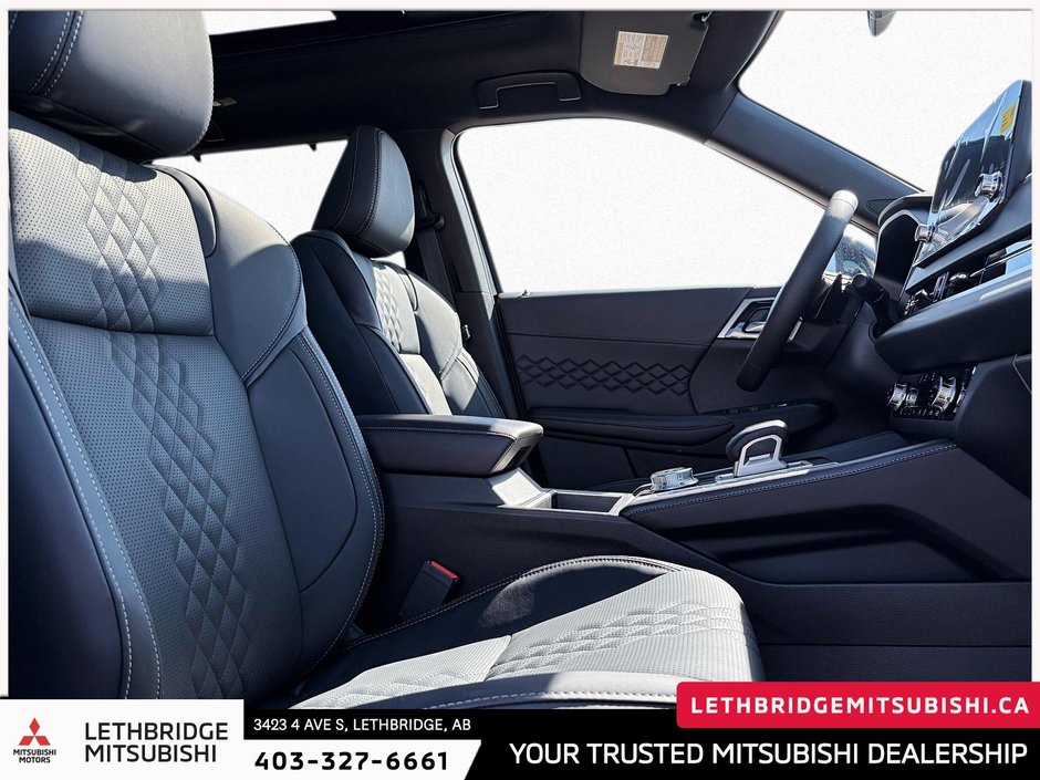 2025 Mitsubishi OUTLANDER PHEV GT NOIR S-AWC-10
