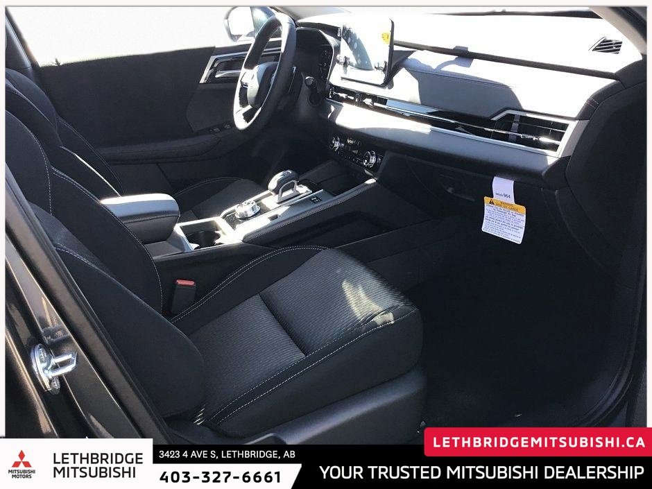 2025 Mitsubishi OUTLANDER PHEV SE S-AWC-8