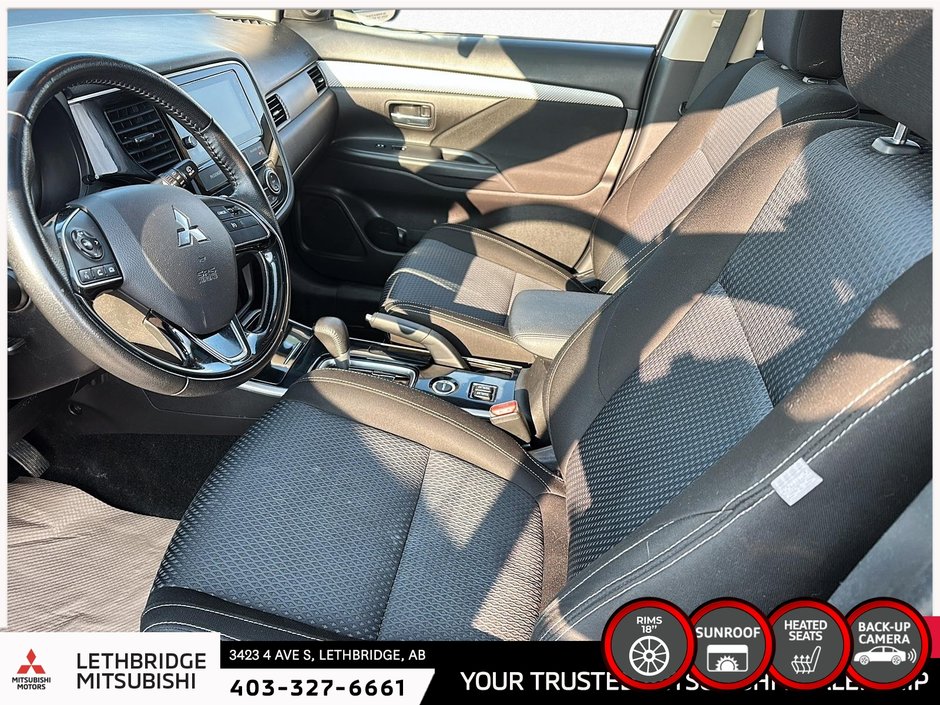 2018 Mitsubishi Outlander ES-8