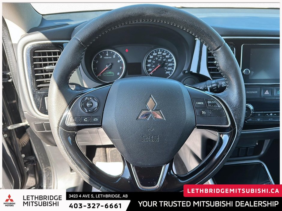 2018 Mitsubishi Outlander ES-11