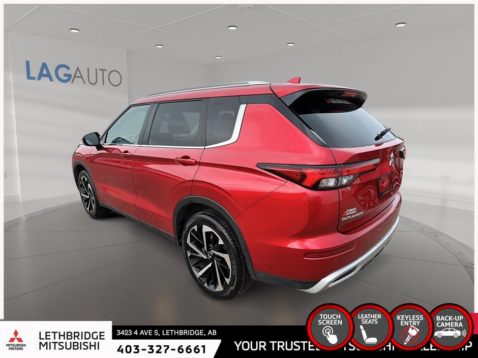 2022 Mitsubishi Outlander LE-3