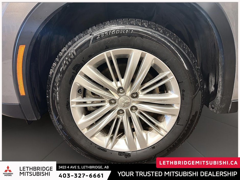 2022 Mitsubishi Outlander ES-6