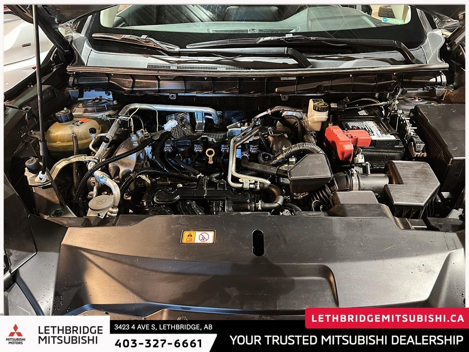 2022 Mitsubishi Outlander ES-7