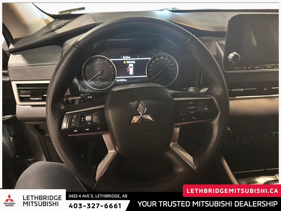 2022 Mitsubishi Outlander ES-11