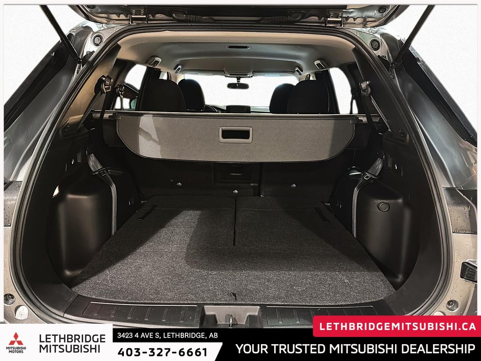 2022 Mitsubishi Outlander ES-5