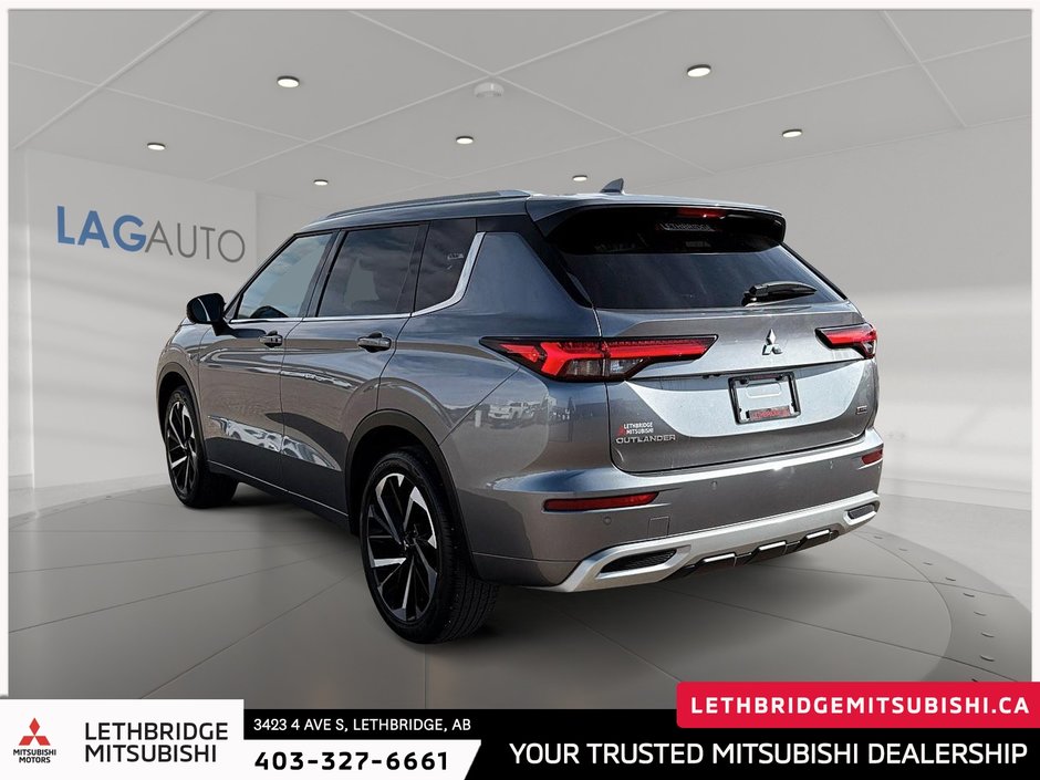 2023 Mitsubishi Outlander GT-3