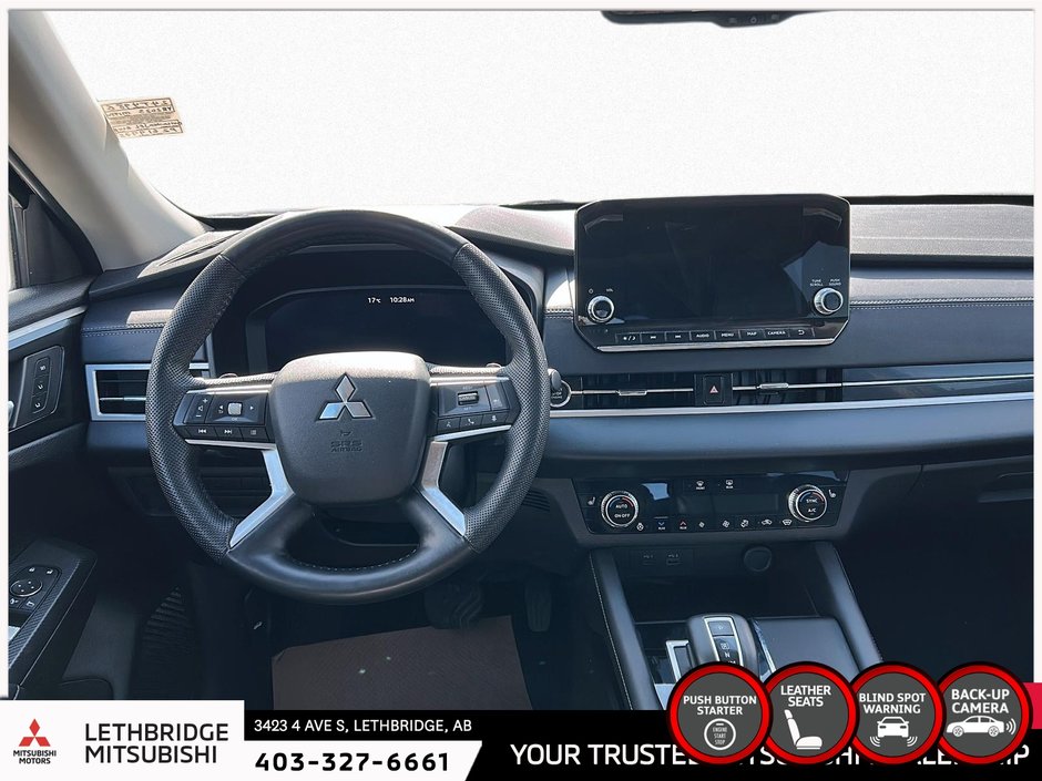 2023 Mitsubishi Outlander-9