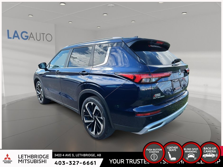 2023 Mitsubishi Outlander-3