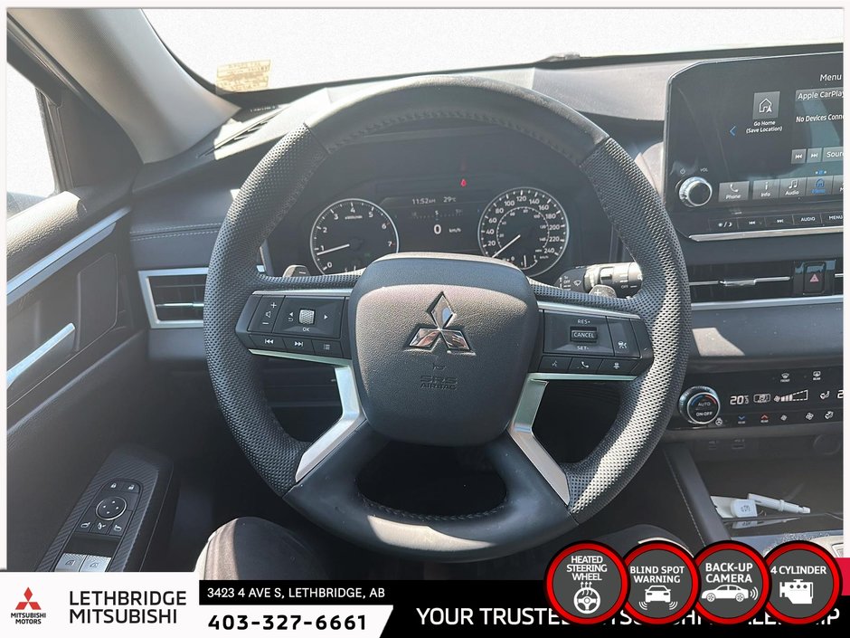 2023 Mitsubishi Outlander-10