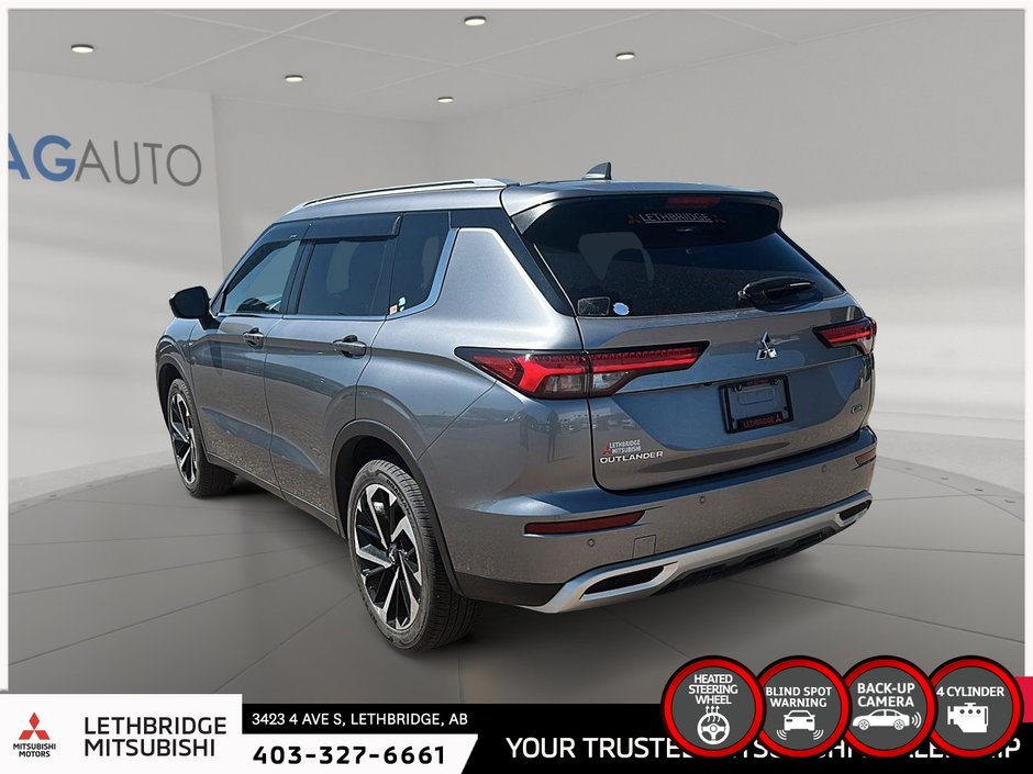 2023 Mitsubishi Outlander-3