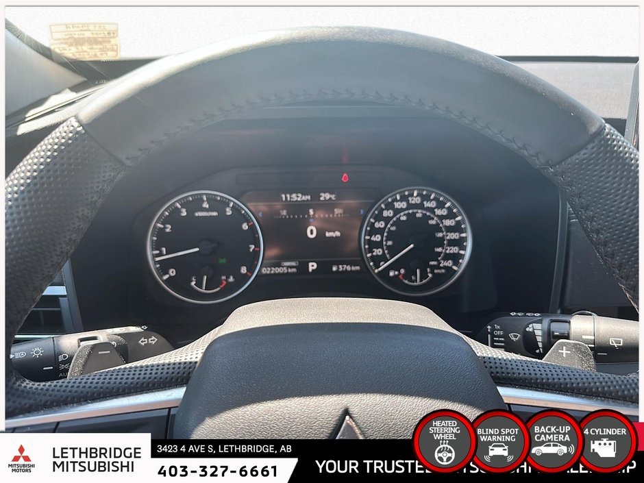 2023 Mitsubishi Outlander-12