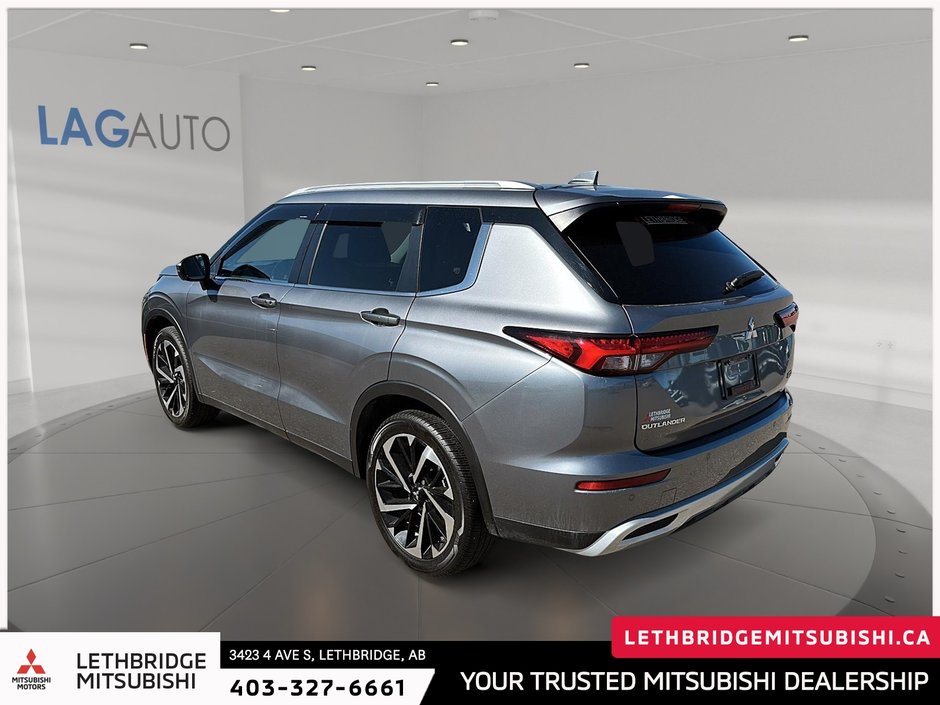2023 Mitsubishi Outlander SE-3