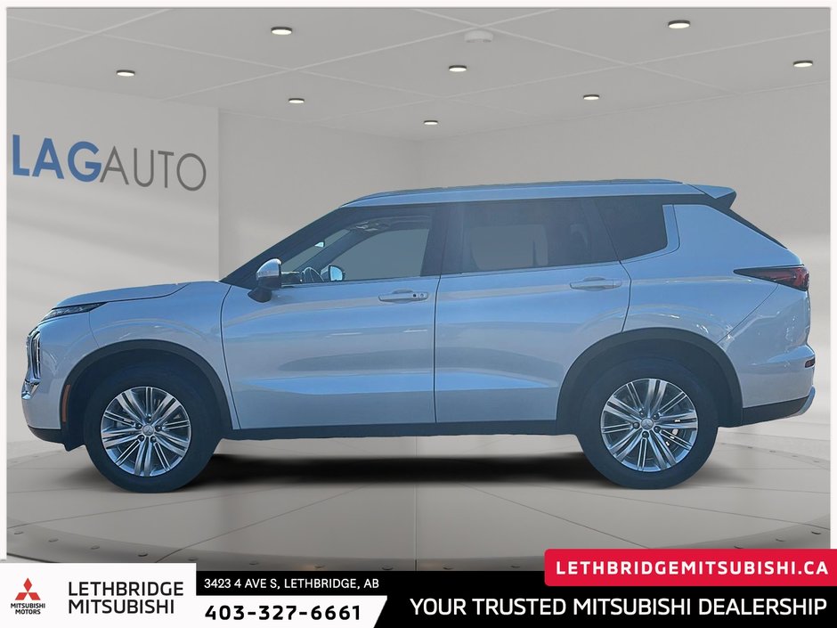 2023 Mitsubishi Outlander SE-4