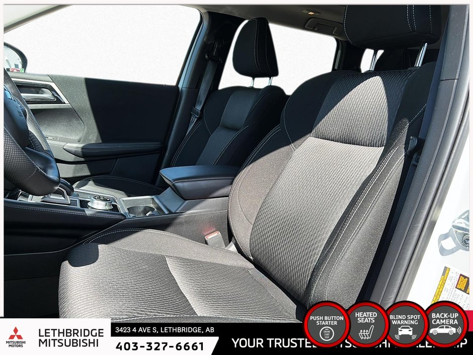 2024 Mitsubishi Outlander-8