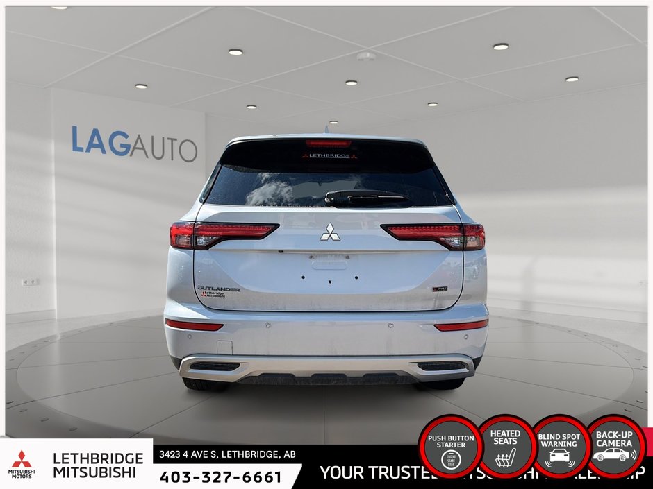2024 Mitsubishi Outlander-2