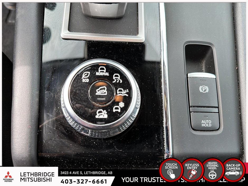 2024 Mitsubishi Outlander SEL-15