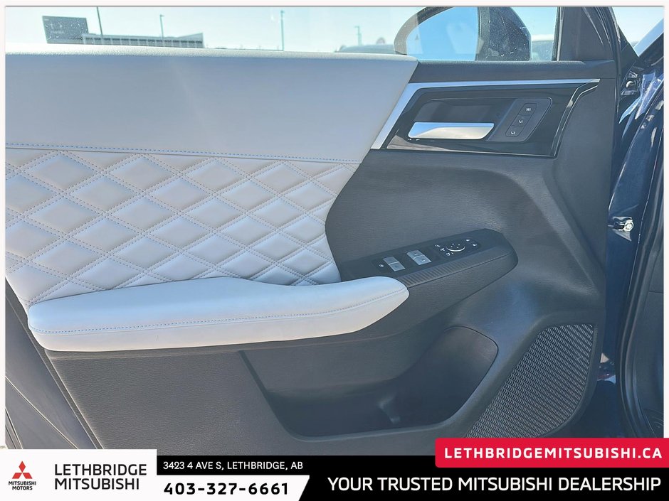 2024 Mitsubishi Outlander SEL-10