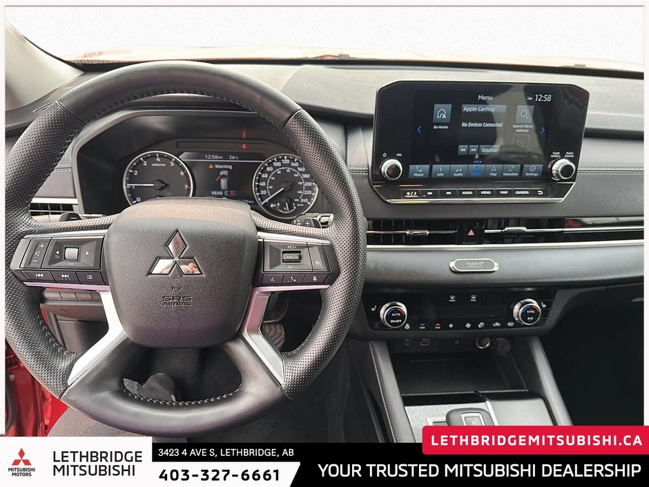 2024 Mitsubishi Outlander LE-13