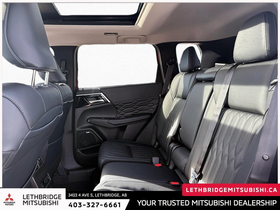 2025 Mitsubishi Outlander SEL S-AWC-9
