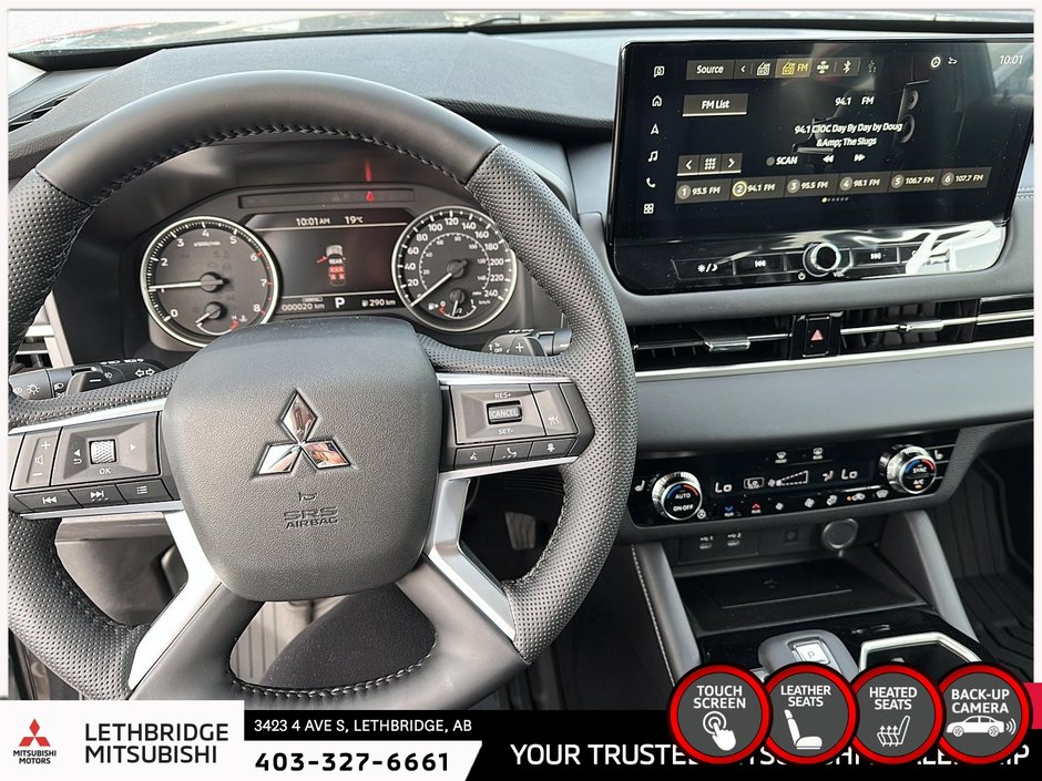 2025 Mitsubishi Outlander LE S-AWC-13