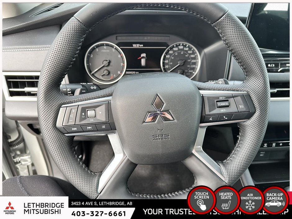 2025 Mitsubishi Outlander ES S-AWC-11