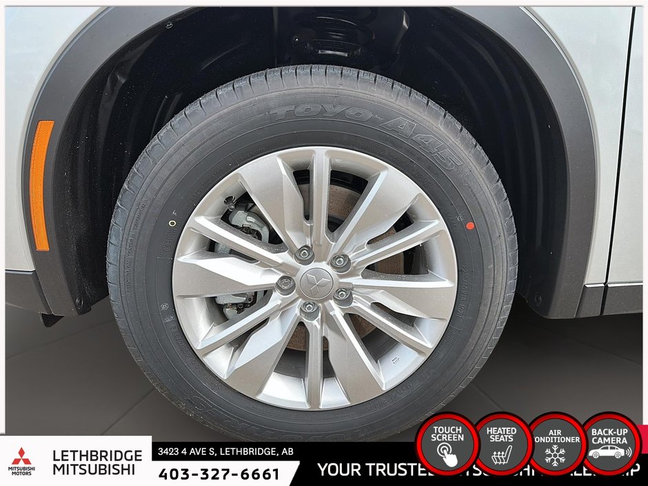2025 Mitsubishi Outlander ES S-AWC-6