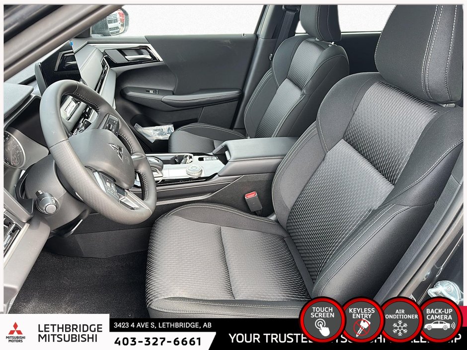 2025 Mitsubishi Outlander ES S-AWC-8