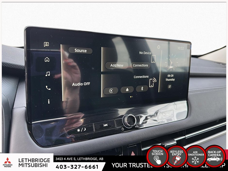 2025 Mitsubishi Outlander ES S-AWC-17