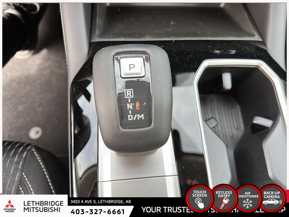 2025 Mitsubishi Outlander ES S-AWC-14