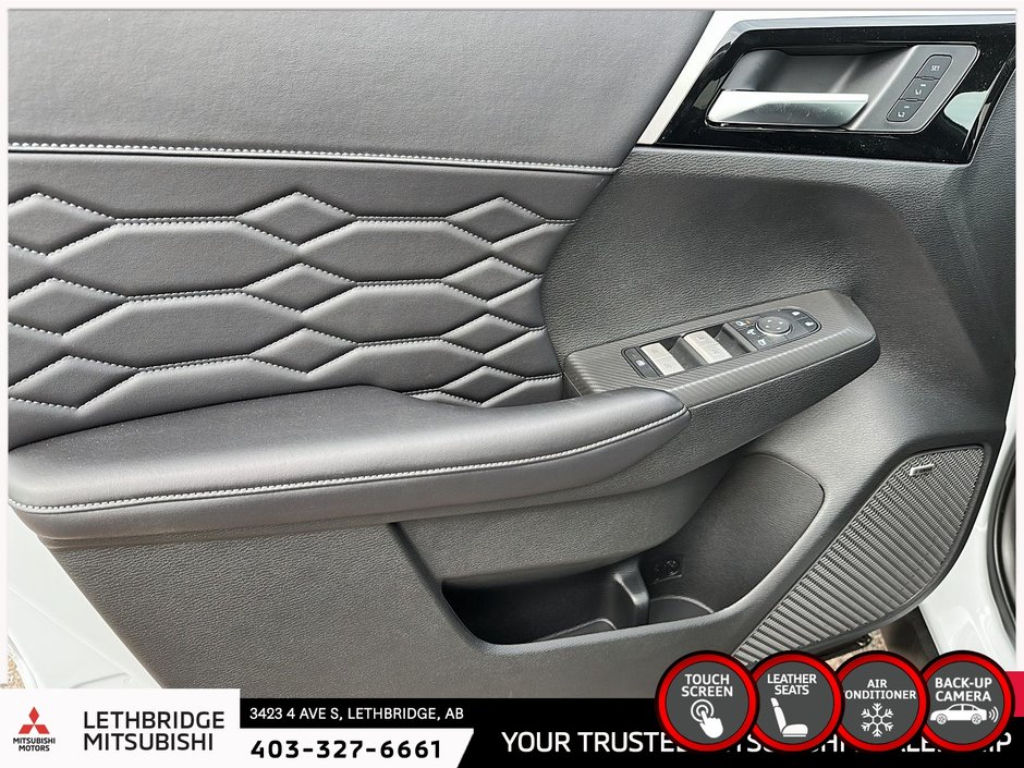 2025 Mitsubishi Outlander SEL S-AWC-10