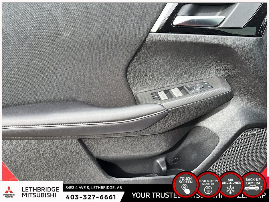 2025 Mitsubishi Outlander ES S-AWC-10