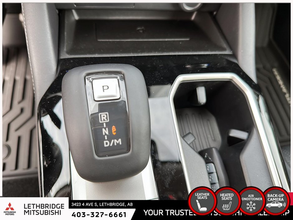 2025 Mitsubishi Outlander SEL S-AWC-14