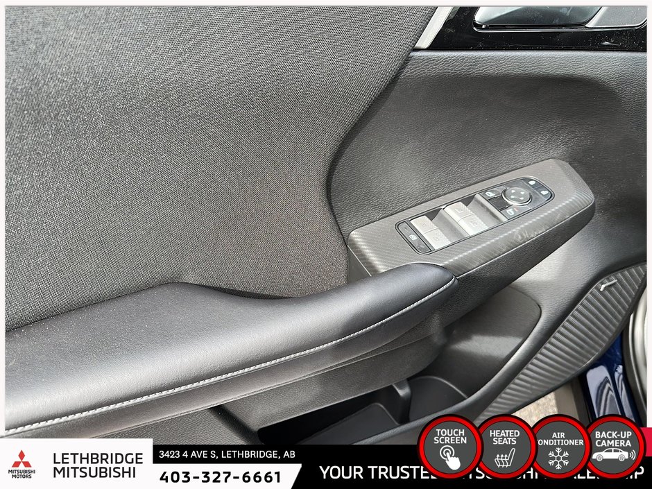 2025 Mitsubishi Outlander ES S-AWC-10