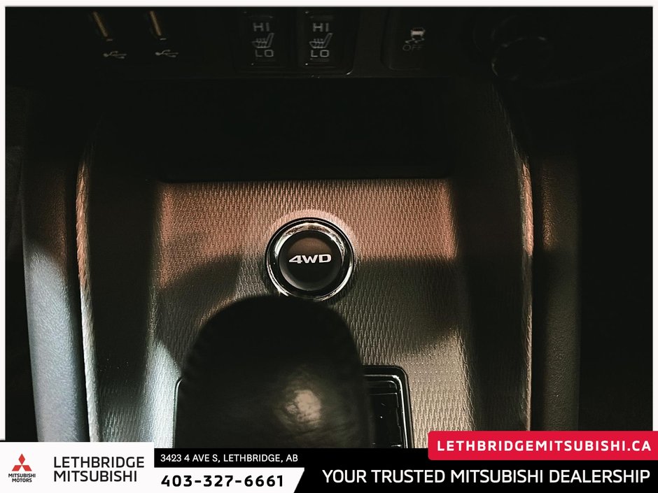 2020 Mitsubishi RVR SE-15