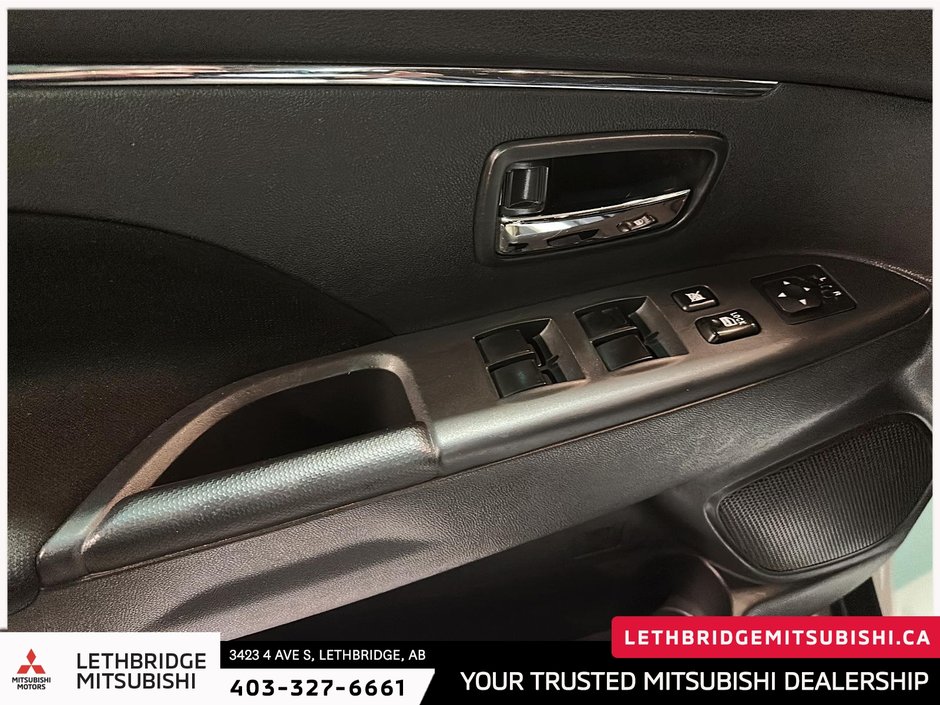 2020 Mitsubishi RVR SE-10