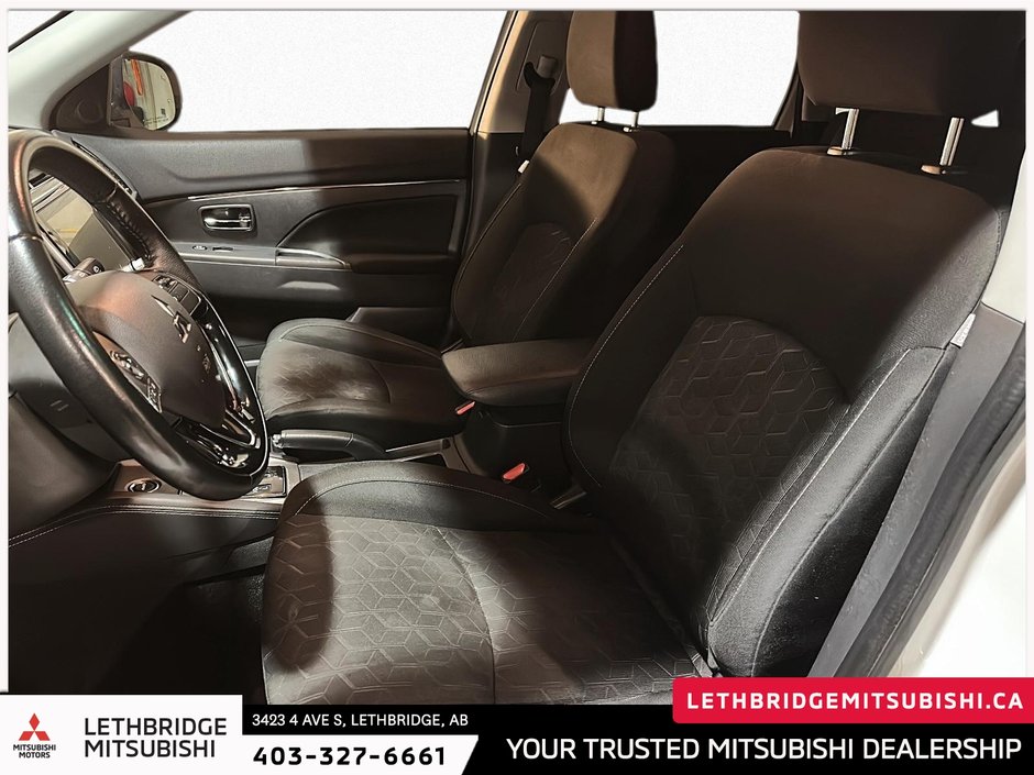 2020 Mitsubishi RVR SE-8