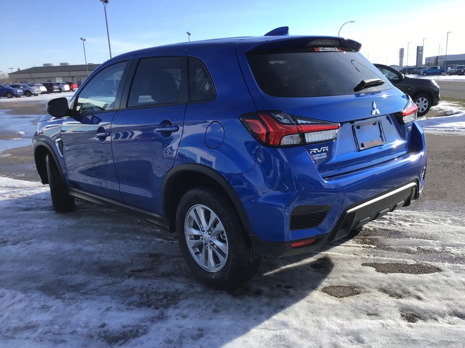 2024 Mitsubishi RVR SE 24R603826 Lethbridge Mitsubishi in Lethbridge