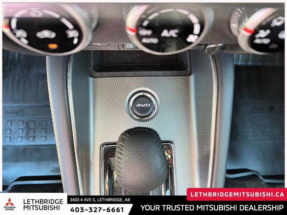 2024 Mitsubishi RVR SEL-15