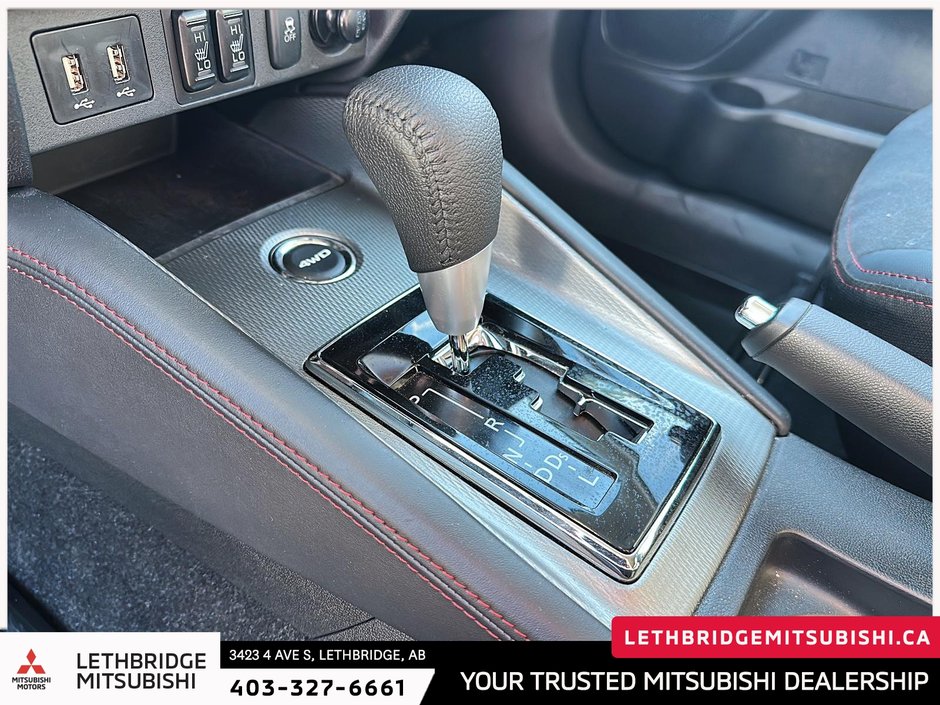 2024 Mitsubishi RVR SEL-14