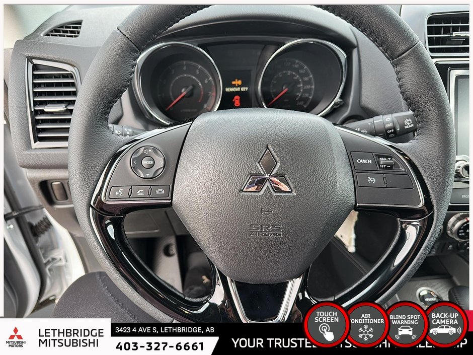 2025 Mitsubishi RVR SE AWC-11