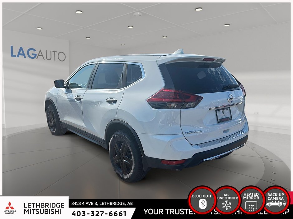 2018 Nissan Rogue S-3