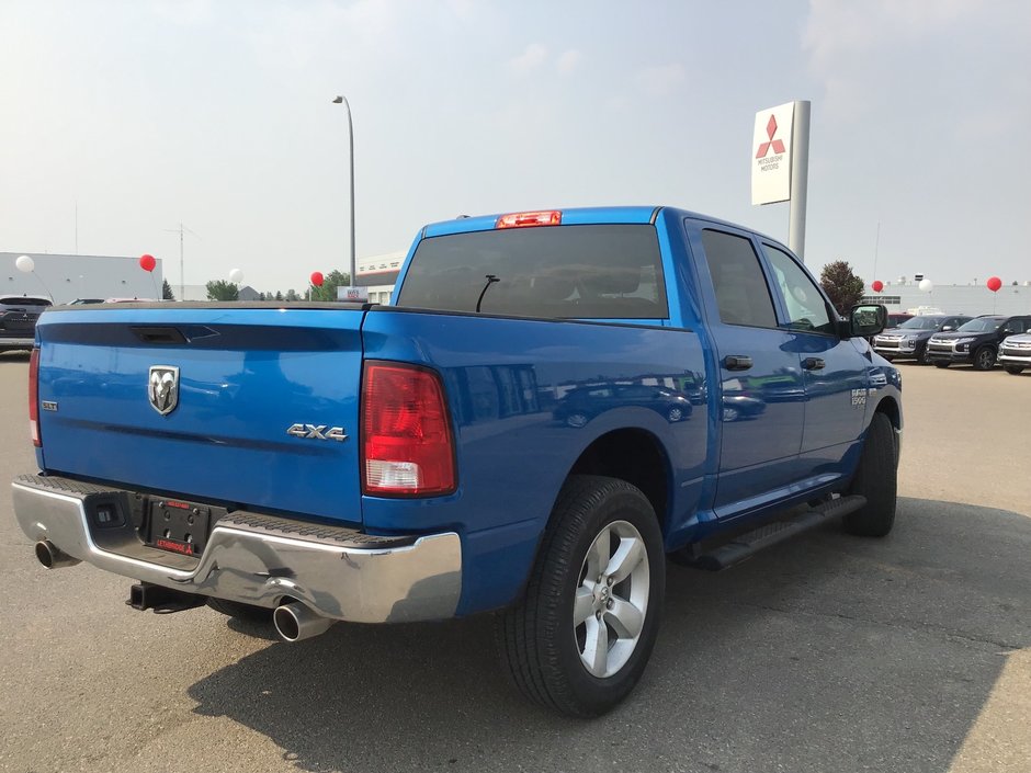 2023 Ram 1500 Classic SLT-5